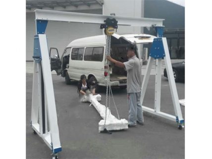 portable aluminum gantry