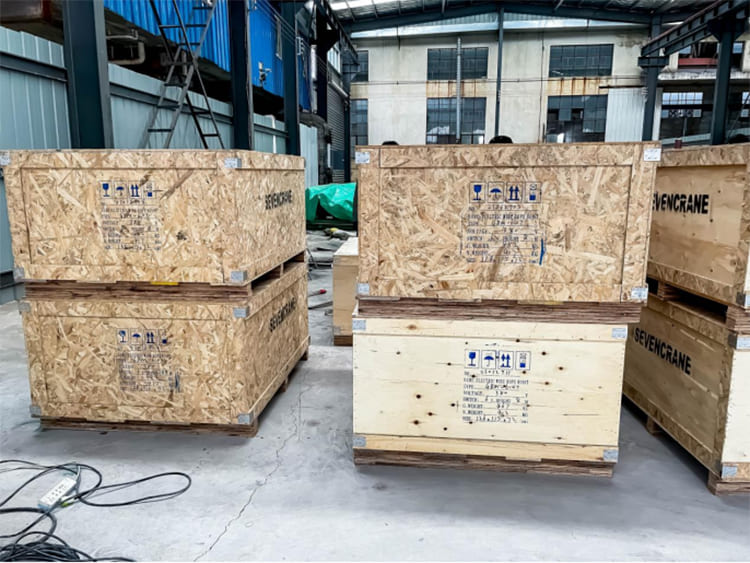 package photo of electric hoist